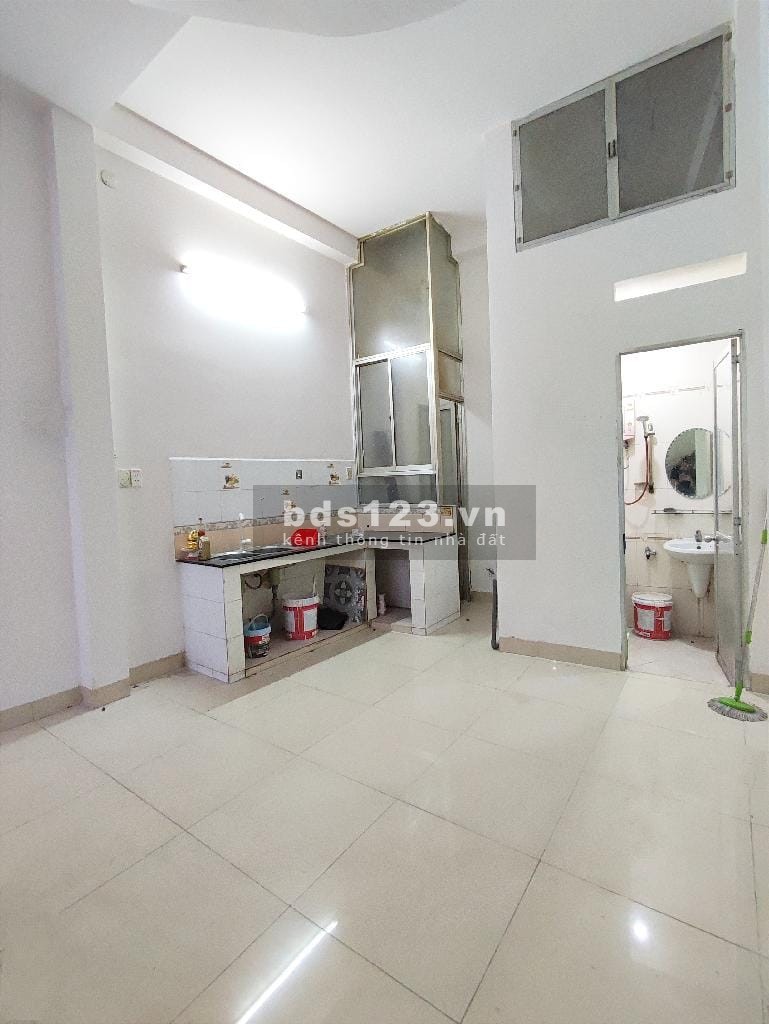Bán nhà HXH đỗ cửa 41M. 3 tầng, Lý Thường Kiệt, Phường 9. Nhích 6 tỷ