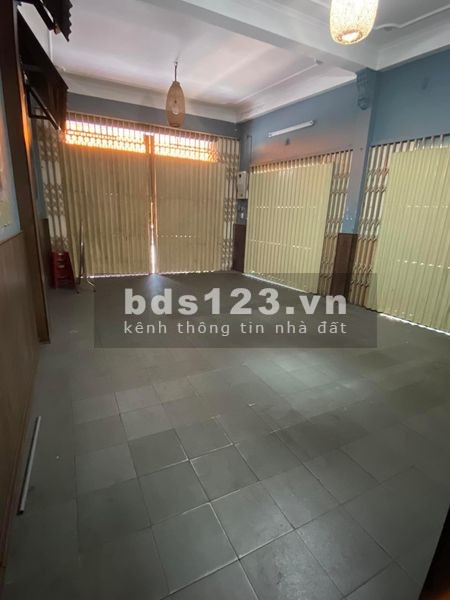 Cho thuê mặt bằng - 2 mặt tiền - Đống Đa - Hải Châu ( ngang 5m)