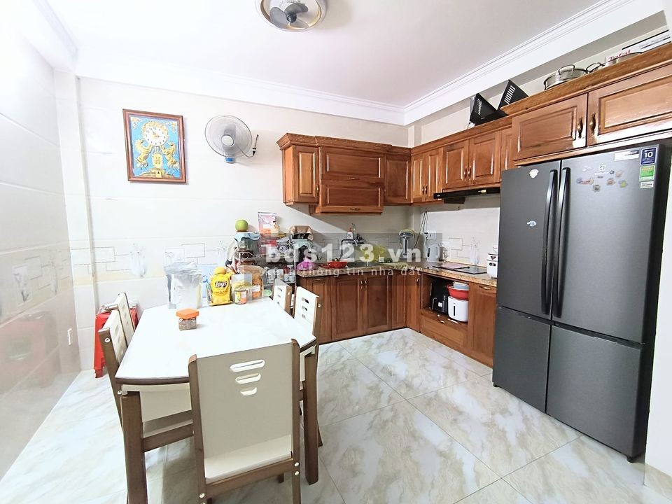 Bán nhà 4 tầng, ngang 4.2, hxh, 4pn, Dương Quàng Hàm P5 Quận Gò Vấp, giá 5ty8 TL Mạnh shr