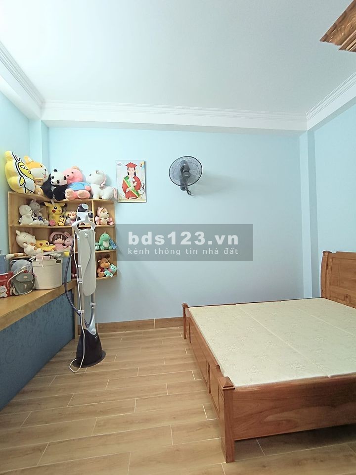 Bán nhà 4 tầng, ngang 4.2, hxh, 4pn, Dương Quàng Hàm P5 Quận Gò Vấp, giá 5ty8 TL Mạnh shr