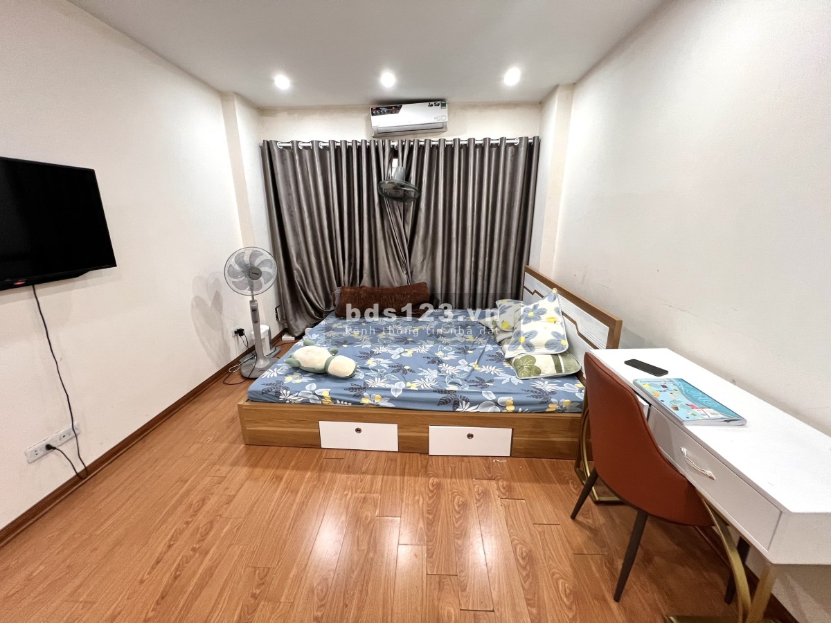 Bán nhà Gia Thụy siêu hiếm, 39m2, 3 tỷ, lh: 0936.152.588