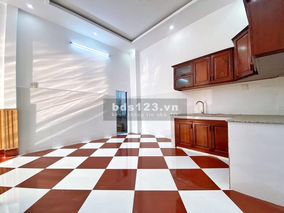 Nhà lầu mới đẹp hẻm Tầm Vu kế Cầu Hưng Lợi