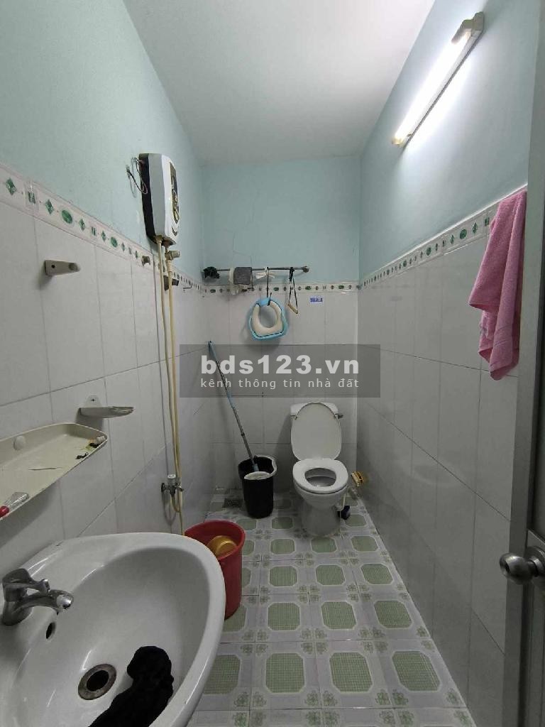 Bán nhà 75m2, xe hơi đổ cổng, Phước Long B, Quận 9. Giá nhỉnh 4 tỷ TL