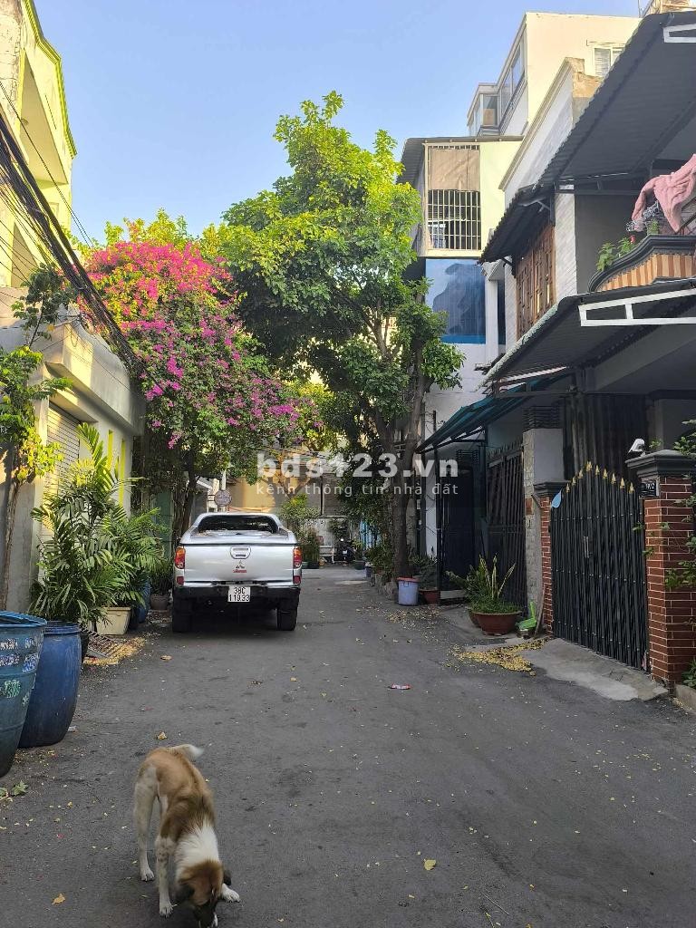 Bán nhà 75m2, xe hơi đổ cổng, Phước Long B, Quận 9. Giá nhỉnh 4 tỷ TL