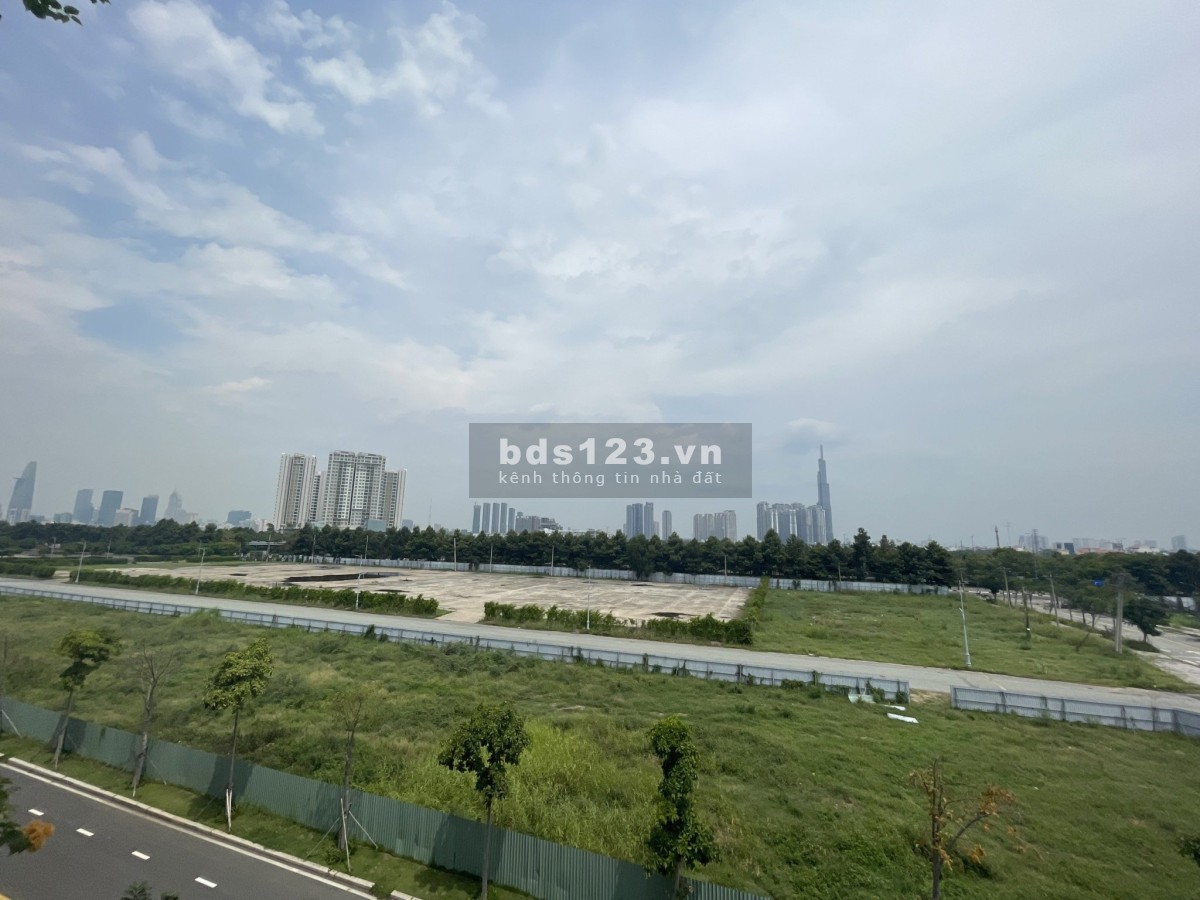 CHo thuê 1800m2 đường lớn Nguyễn Cơ Thạch 20.000$