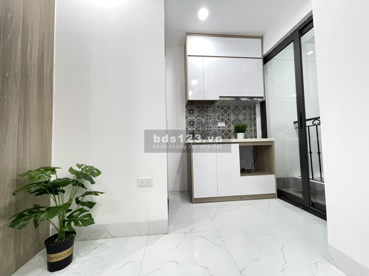 Siêu phẩm 9 tầng thang máy, mặt ngõ kinh doanh - 33 phòng, dòng tiền 220tr/ Tháng - PCCC đầy đủ.