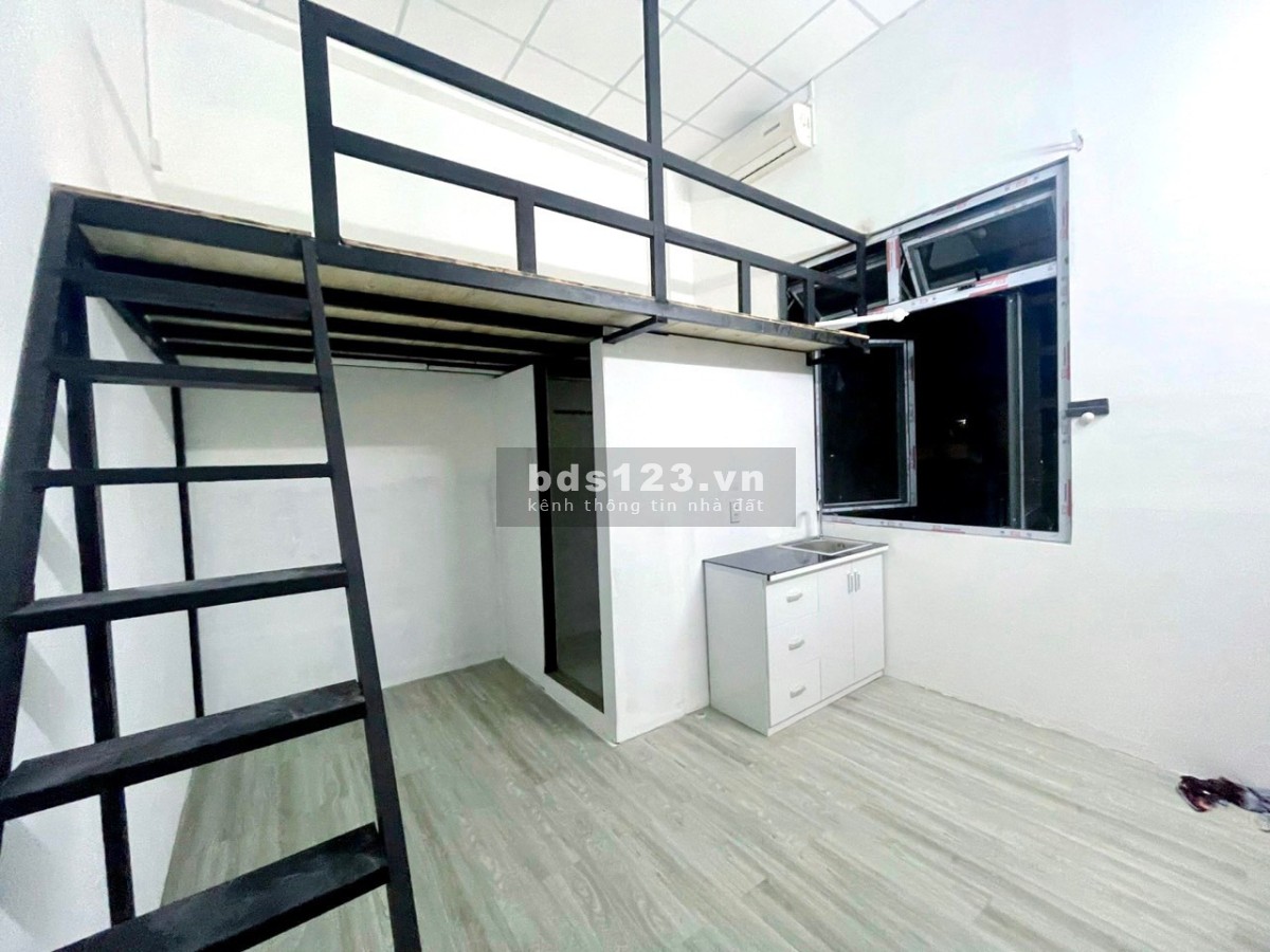 Phòng full gác cửa sổ giá rẻ mình còn các phòng BÌnh Thạnh giá từ 3tr - 5tr