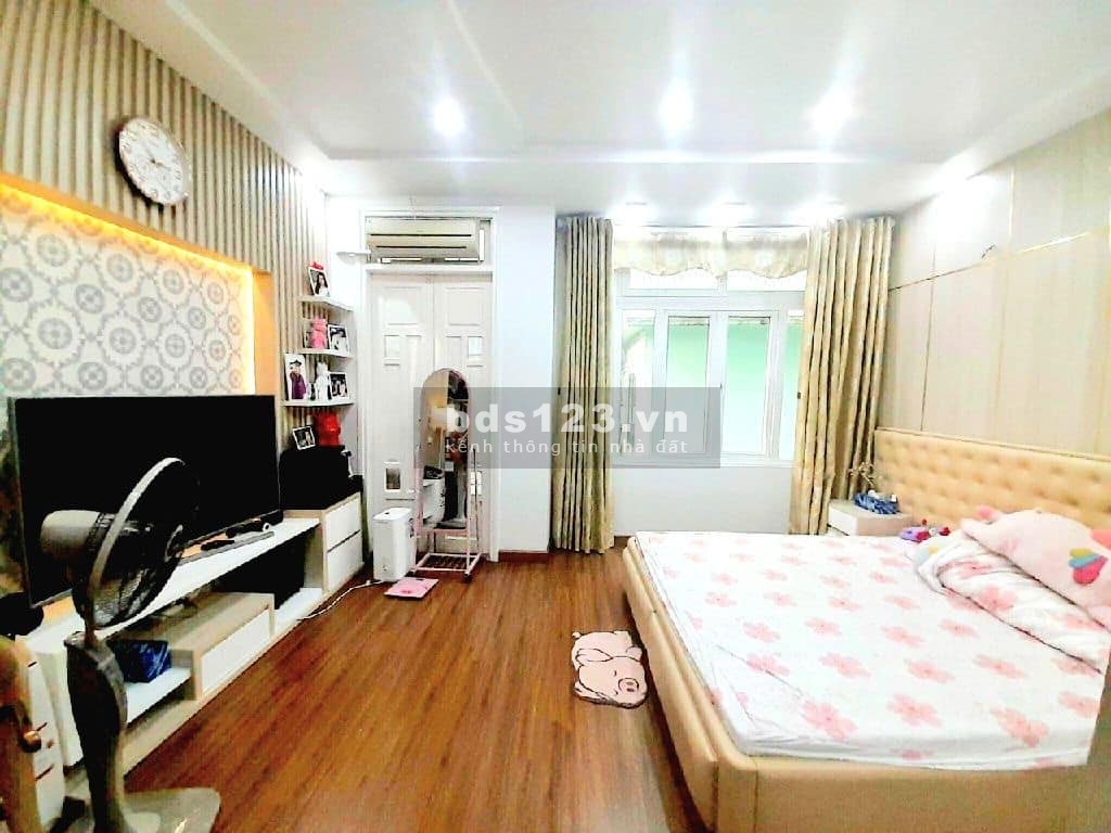 Hiếm nhỉnh 12.x tỷ - Nhà phố Hoàng Cầu - Trung tâm quận Đống Đa