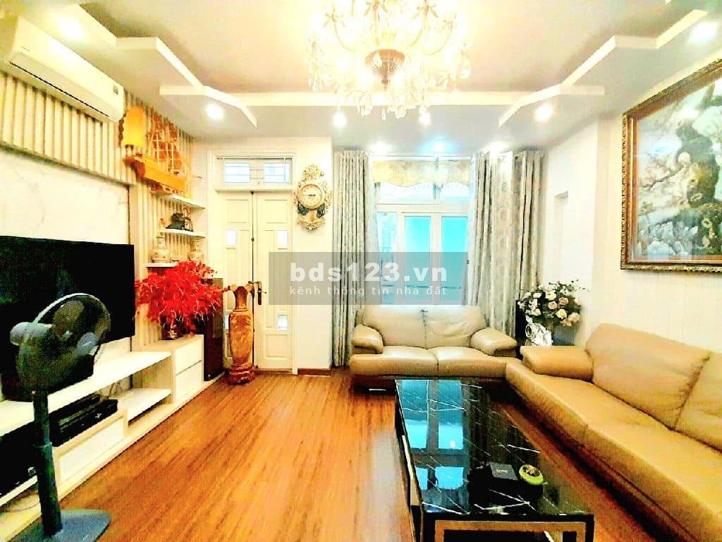 Hiếm nhỉnh 12.x tỷ - Nhà phố Hoàng Cầu - Trung tâm quận Đống Đa