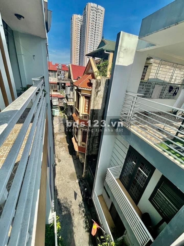 Bán nhà 2 tầng Bằng Liệt mặt tiền siêu rộng