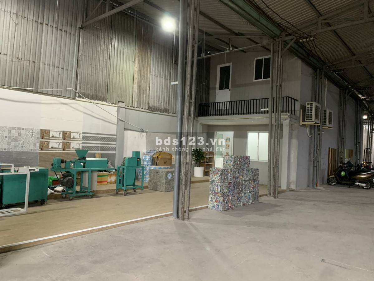 Cho thuê mặt bằng, kho xưởng 600m2 Nguyễn Duy Trinh, Phường Phú Hữu, Quận 9
