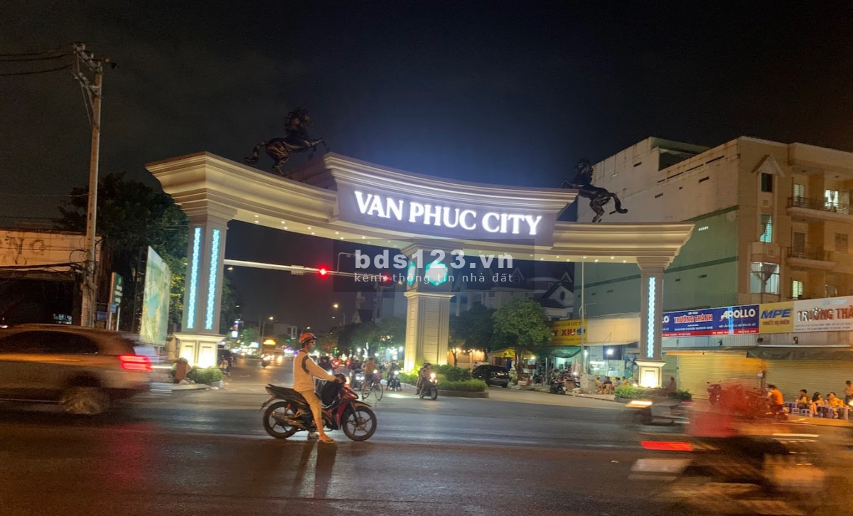 (Thủ Đức) nhà to đẹp hxh QL13, đối diện Vạn Phúc City, 83m2, 3 tầng, 6.5 tỷ.