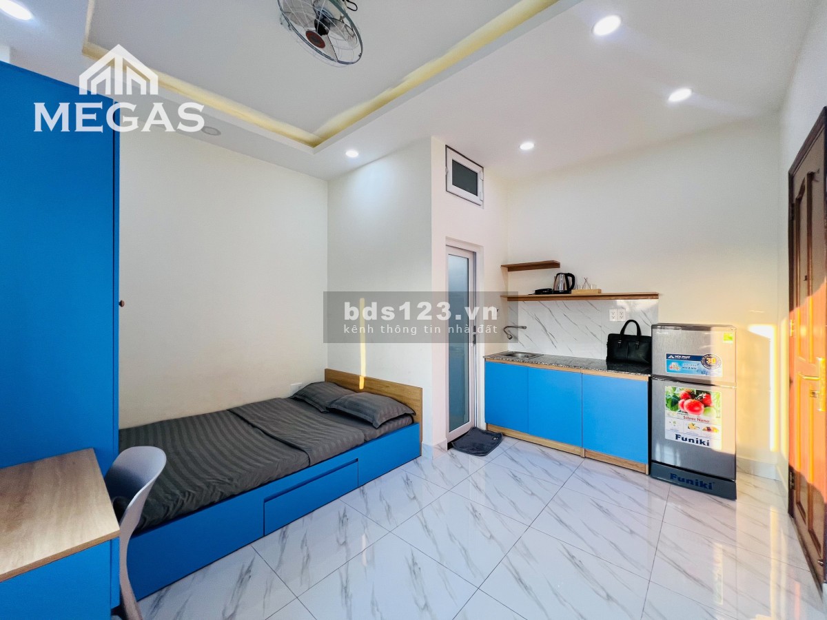 Căn hộ ban công full nội thất, giá rẻ ngay công viên Hoàng Văn Thụ, công viên Gia Định