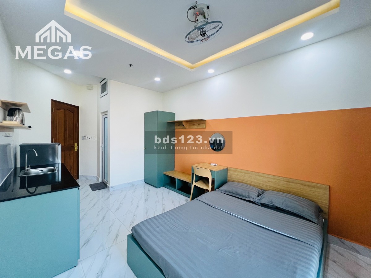 Căn hộ ban công full nội thất, giá rẻ ngay công viên Hoàng Văn Thụ, công viên Gia Định