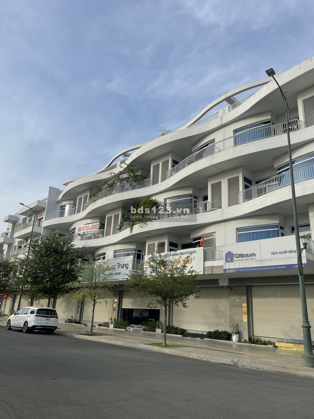 Bán căn Lakeview Thủ Thiêm - Sổ hồng sở hữu lâu dài - Dòng tiền cho thuê 165Tr/Tháng