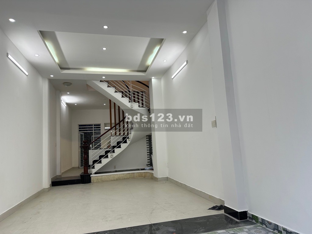 Mua bán nhà 3T mặt tiền 65m2, đường số 10 hẻm ngang 8m - Tp Thủ Đức, nhỉnh 5 tỷ