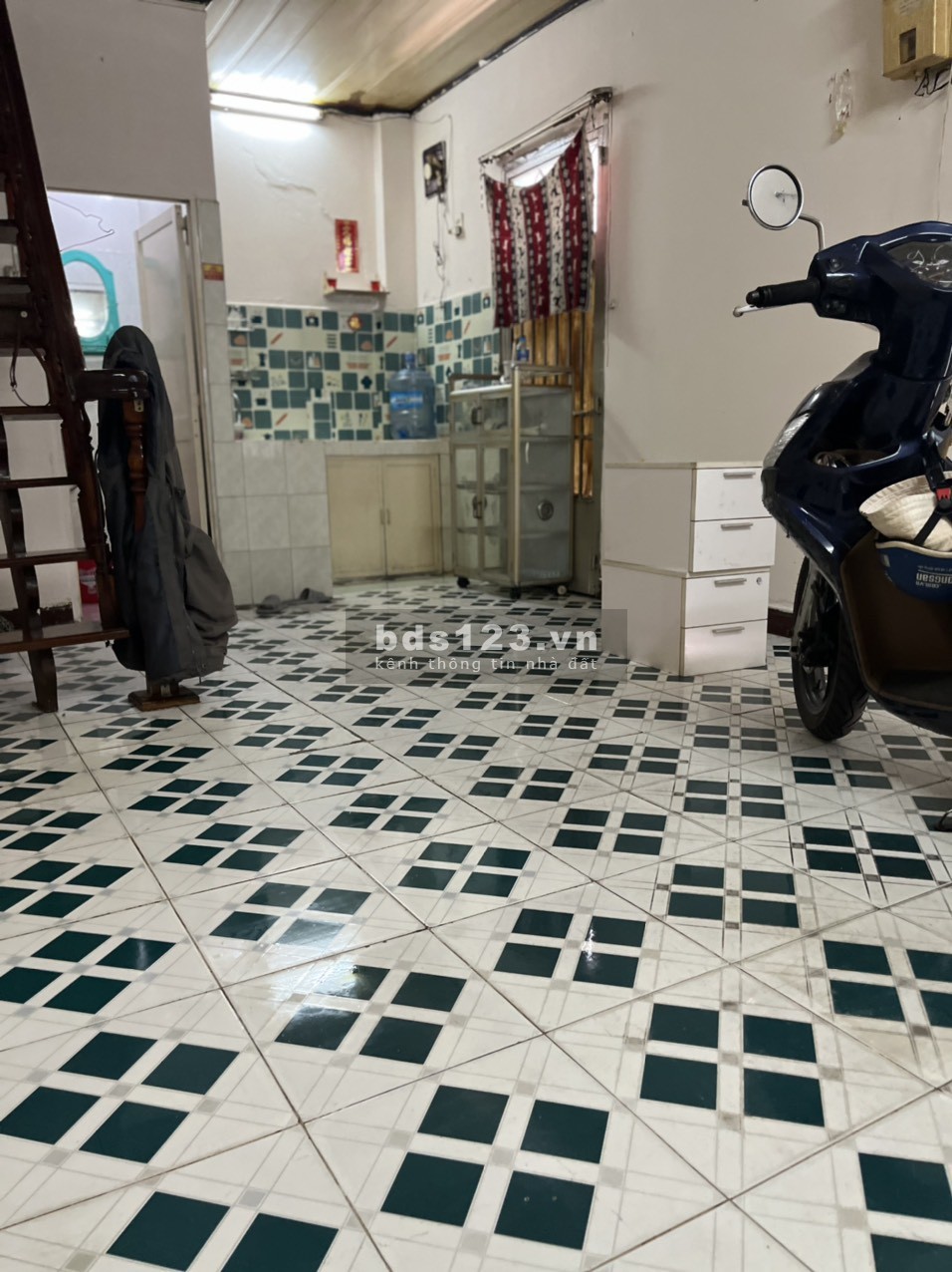 Nhà riêng gần trường Trần Hưng Đạo Q1, 1 trệt 1 gác, 3.5 x 7 m. Giá 6 tr. Khu an ninh. 0939609011
