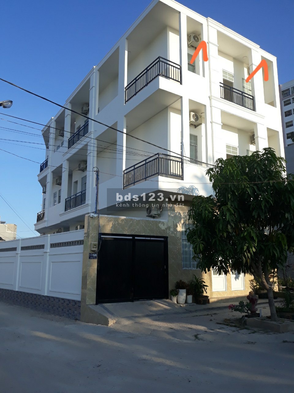 Cho thuê chung cư mini 35m2 có máy lạnh, nước nóng kèm ban công, free wfii và để xe
