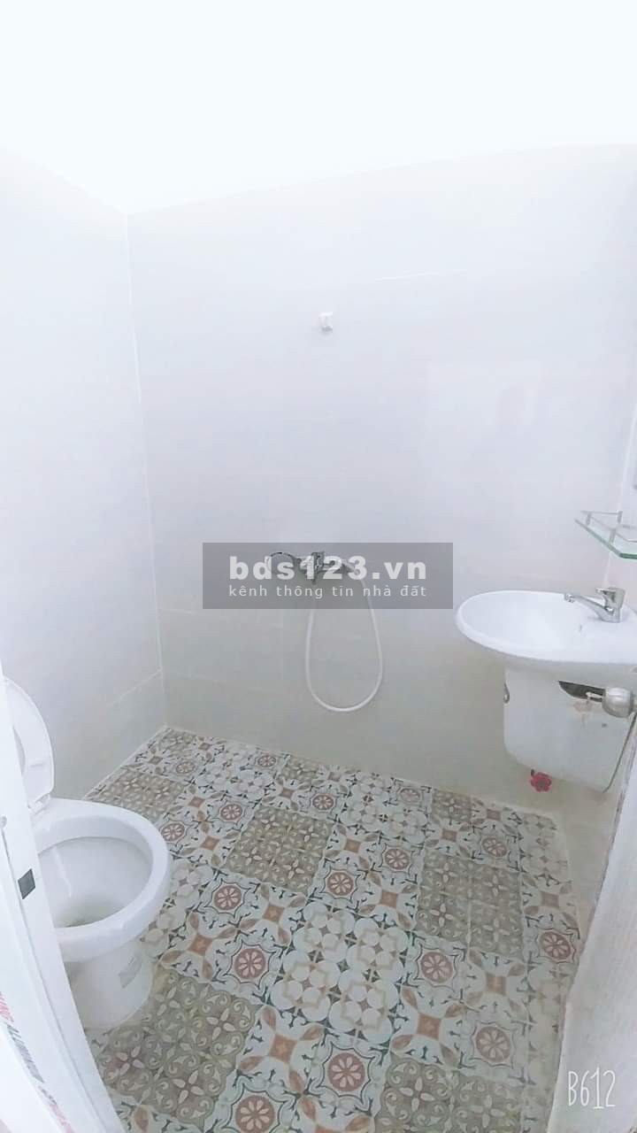 Cho thuê chung cư mini 35m2 có máy lạnh, nước nóng kèm ban công, free wfii và để xe
