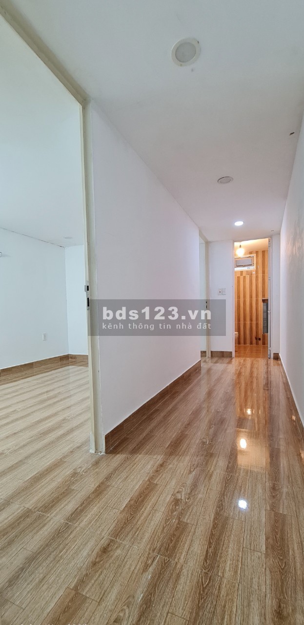 Nhà 1T1L, 4X18M, 3PN, 3WC, sân đậu oto, sẵn nội thất, đường số 40, Hiệp Bình Chánh, TĐ