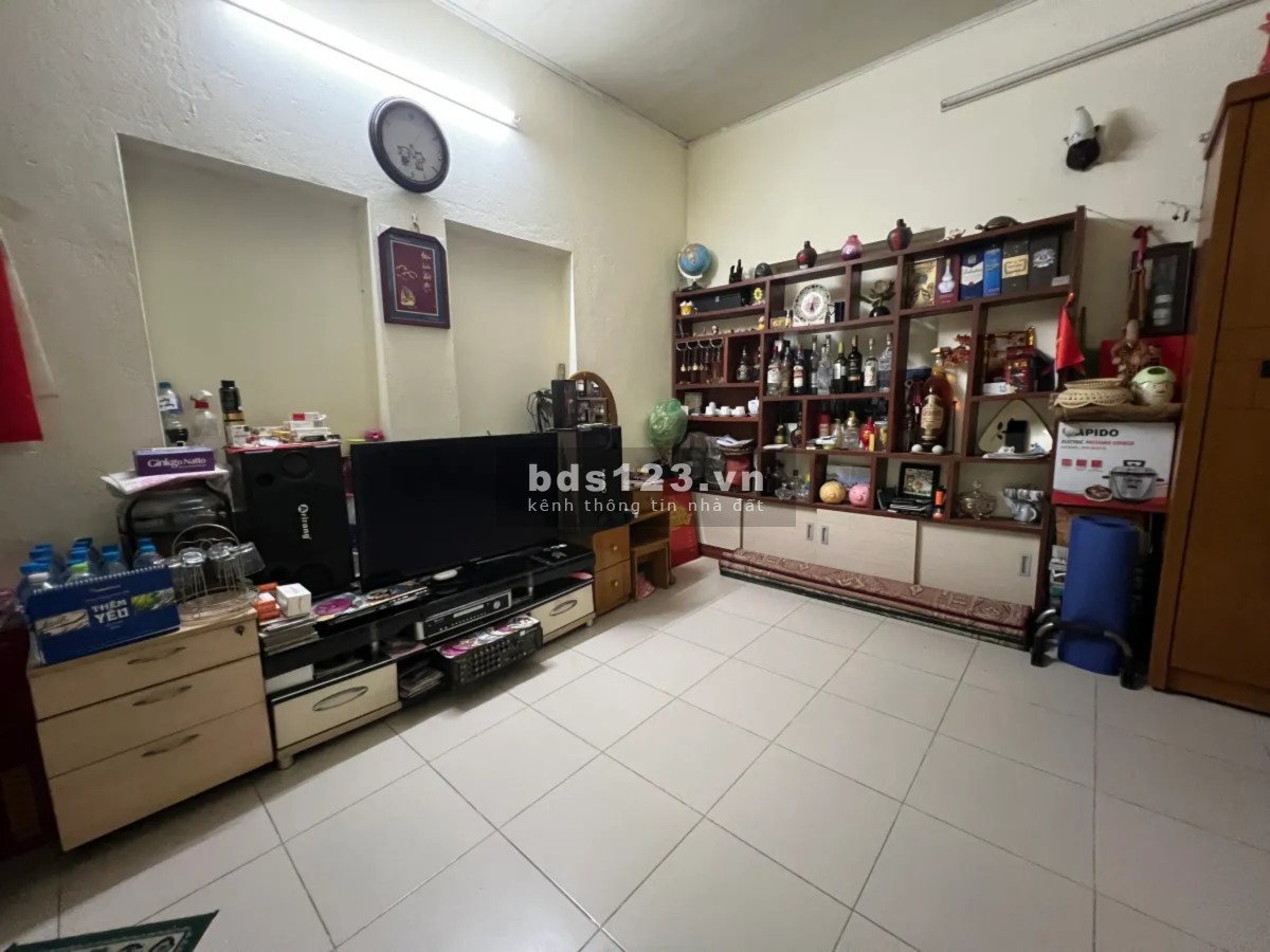 Nhà phố Lý Thường Kiệt - Hoàn Kiếm - rộng 39m, 4 tầng, giá chưa đến 10 tỷ.