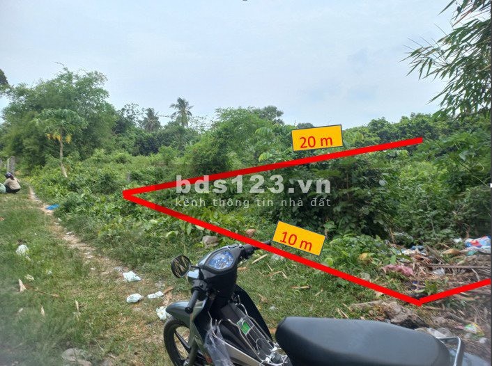 Nền núi cấm, KDL Lâm Viên 10*20 full thổ cư