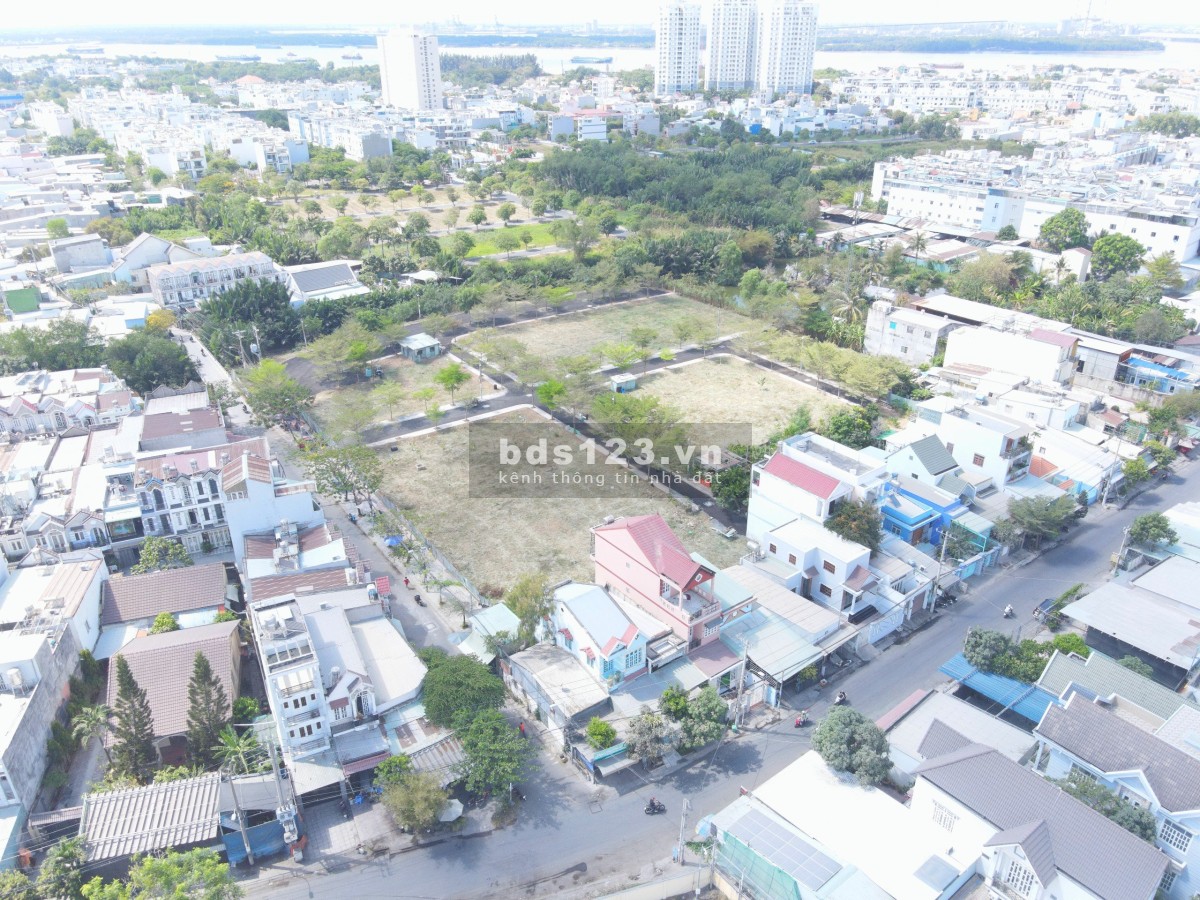 Đất nền sổ sẵn - Full thổ cư - Diện tích 5*16 - MT đường lớn