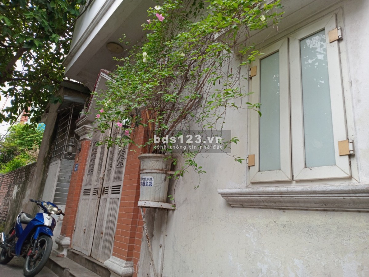 Chính chủ cần bán ngôi nhà gần Hồ Tây