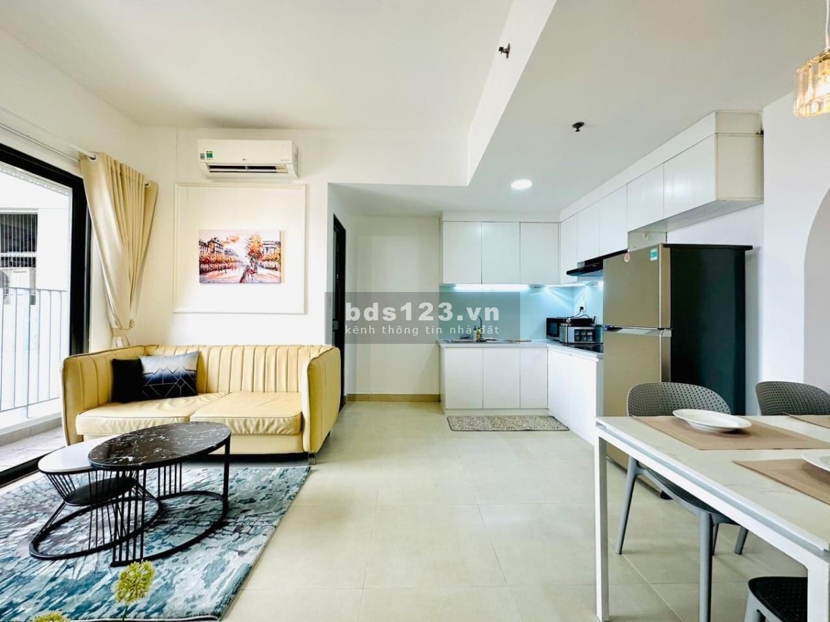 Cho thuê căn hộ Hùng Vương Plaza 130m2 3PN 24tr. Nội thất như hình, vào ở ngay