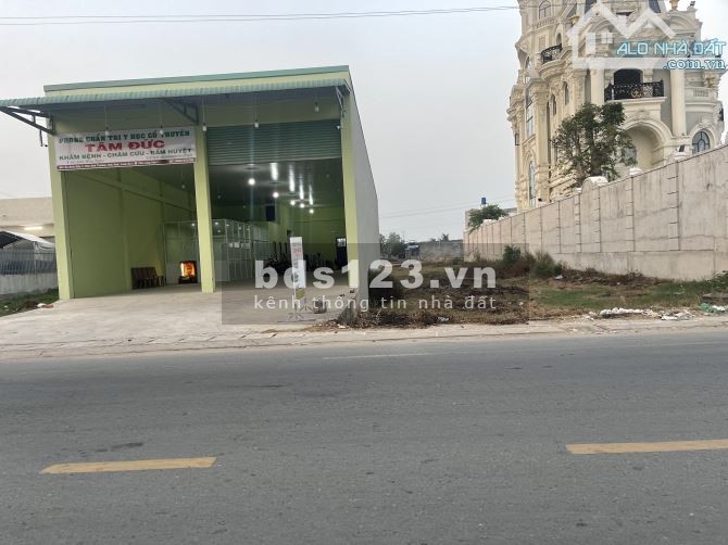 Cho thuê nhà đất mặt tiền DT825 (Gần cầu Láng Ven)