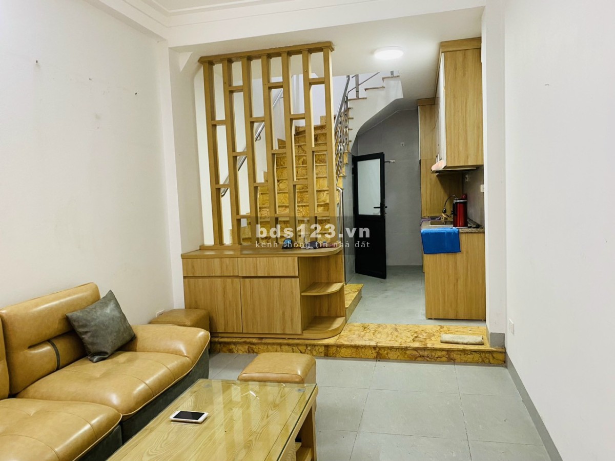 Cho thuê nhà nguyên căn Xuân Đỉnh 4 tầng, 30m², 2 ngủ, 3 WC, xây mới, nội thất cơ bản, ở gia đình.