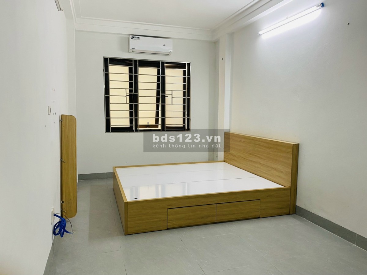 Cho thuê nhà nguyên căn Xuân Đỉnh 4 tầng, 30m², 2 ngủ, 3 WC, xây mới, nội thất cơ bản, ở gia đình.