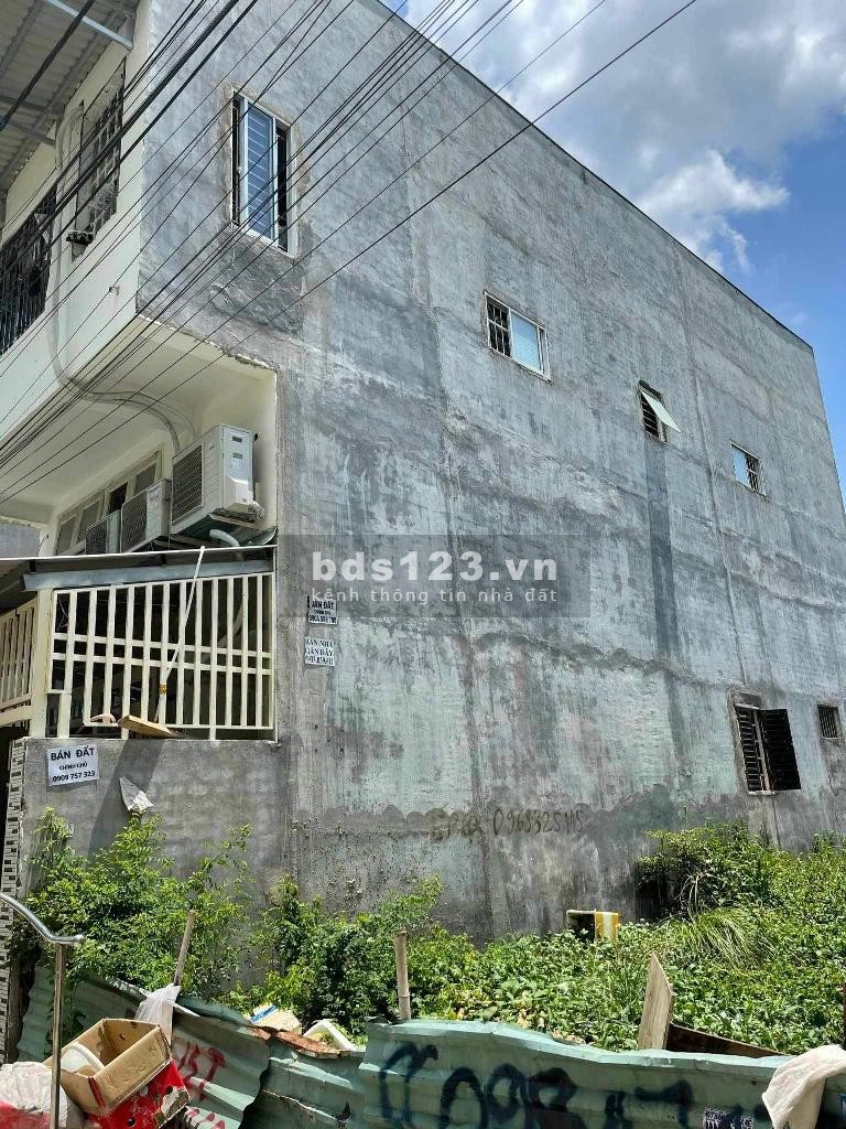 Bán nhà 90m2, 2 tầng, oto đỗ cổng, 8 phòng, Võ Văn Hát, Quận 9 - Chỉ 6 tỷ