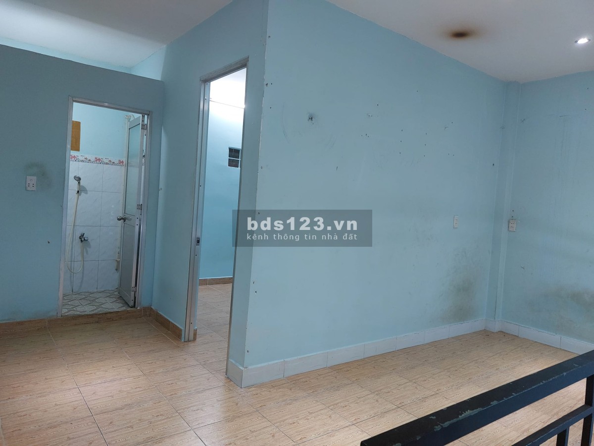 Cho thuê nhà nguyên căn gần chợ Hiệp Bình, 80m2, 2PN, 2wc, 6 tr/th 0844016865