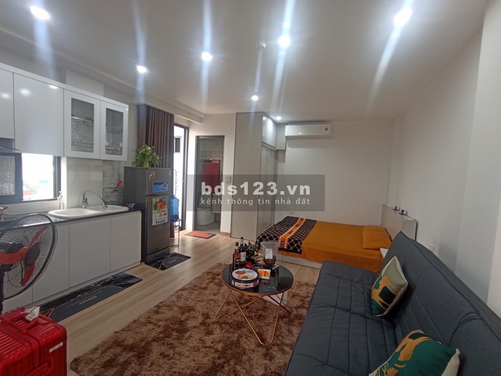 Tòa căn hộ dịch vụ - 8 tầng thang máy - 19 Phòng khép kín full đồ - Dòng tiền 130 triệu/ tháng