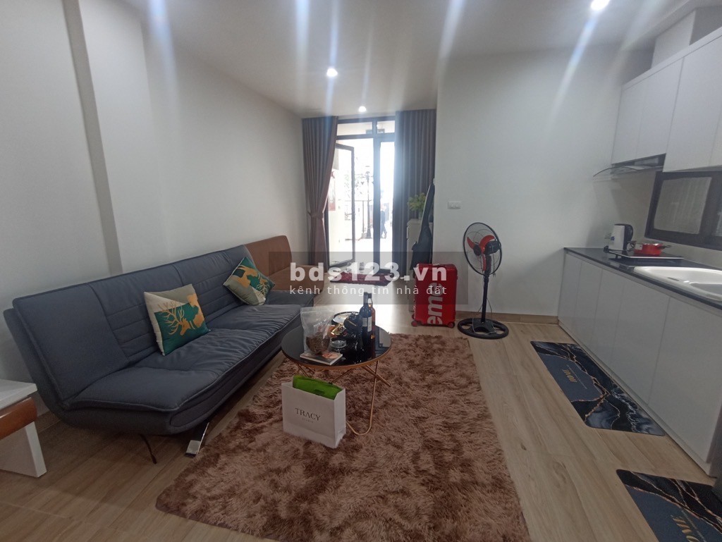 Tòa căn hộ dịch vụ - 8 tầng thang máy - 19 Phòng khép kín full đồ - Dòng tiền 130 triệu/ tháng