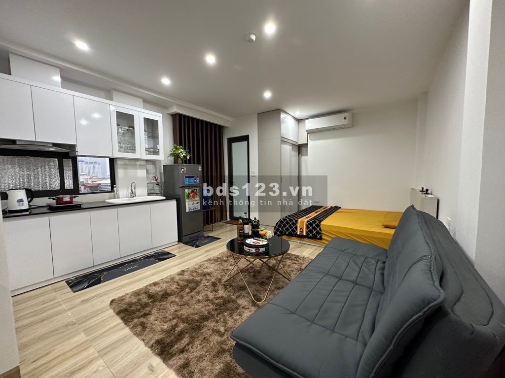 Tòa căn hộ dịch vụ - 8 tầng thang máy - 19 Phòng khép kín full đồ - Dòng tiền 130 triệu/ tháng