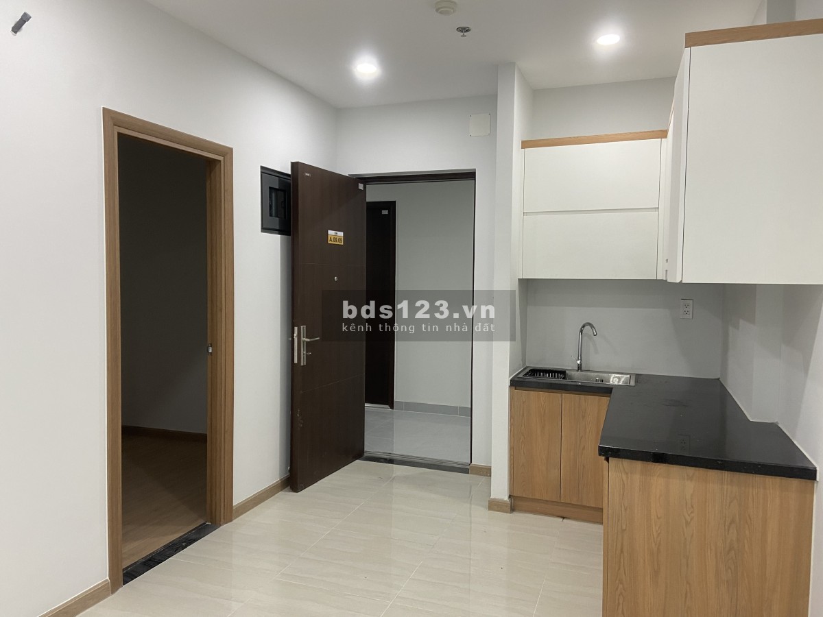 Bán căn 2PN + 2WC , Giá 1tỷ550 bao gồm thuế phí, sổ hồng sẵn