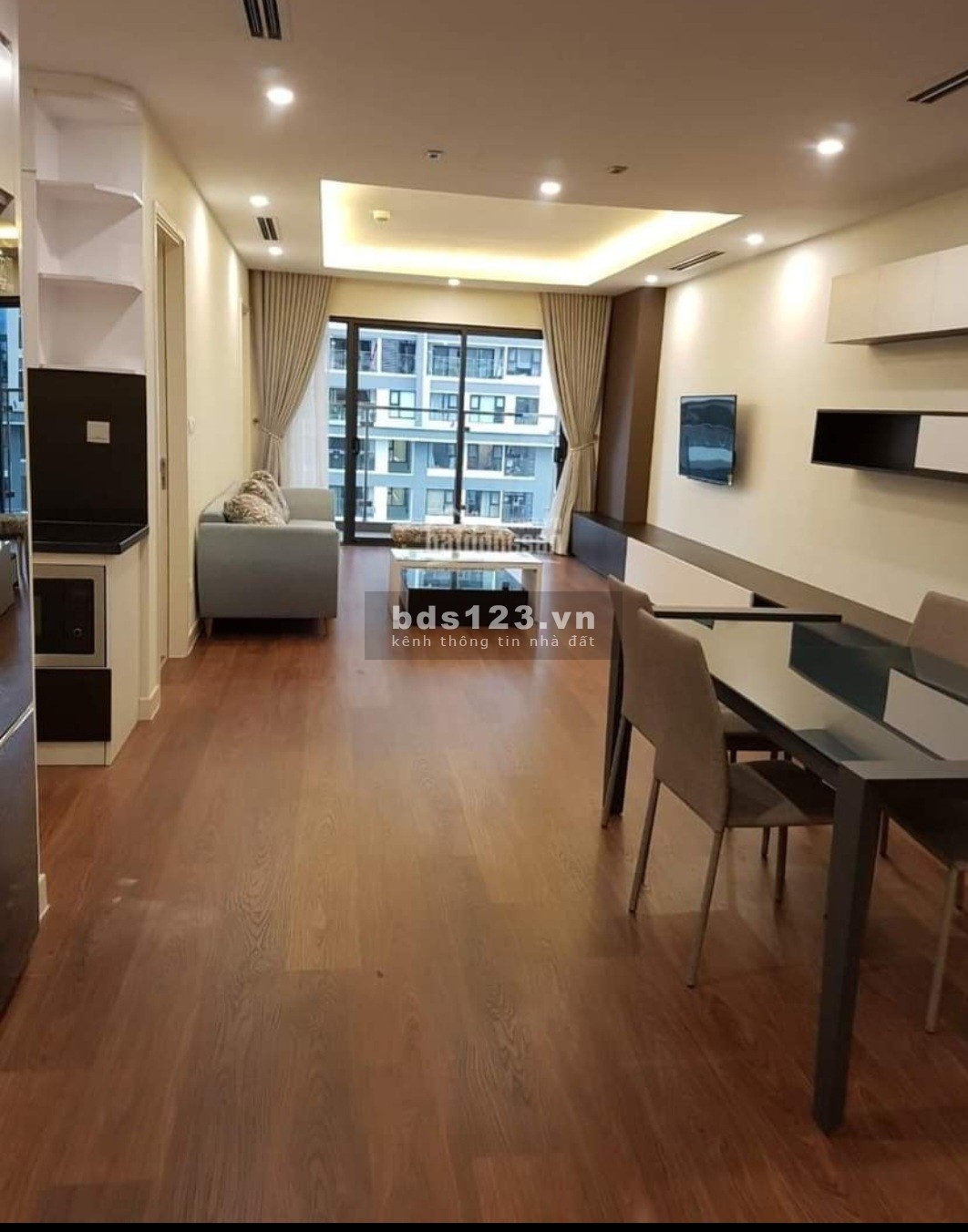 Chính chủ cần bán căn hộ đầy đủ nội thất 3 phòng ngủ
