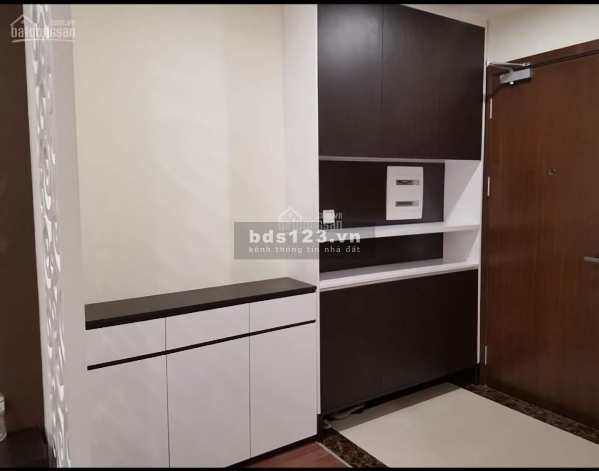 Chính chủ cần bán căn hộ đầy đủ nội thất 3 phòng ngủ
