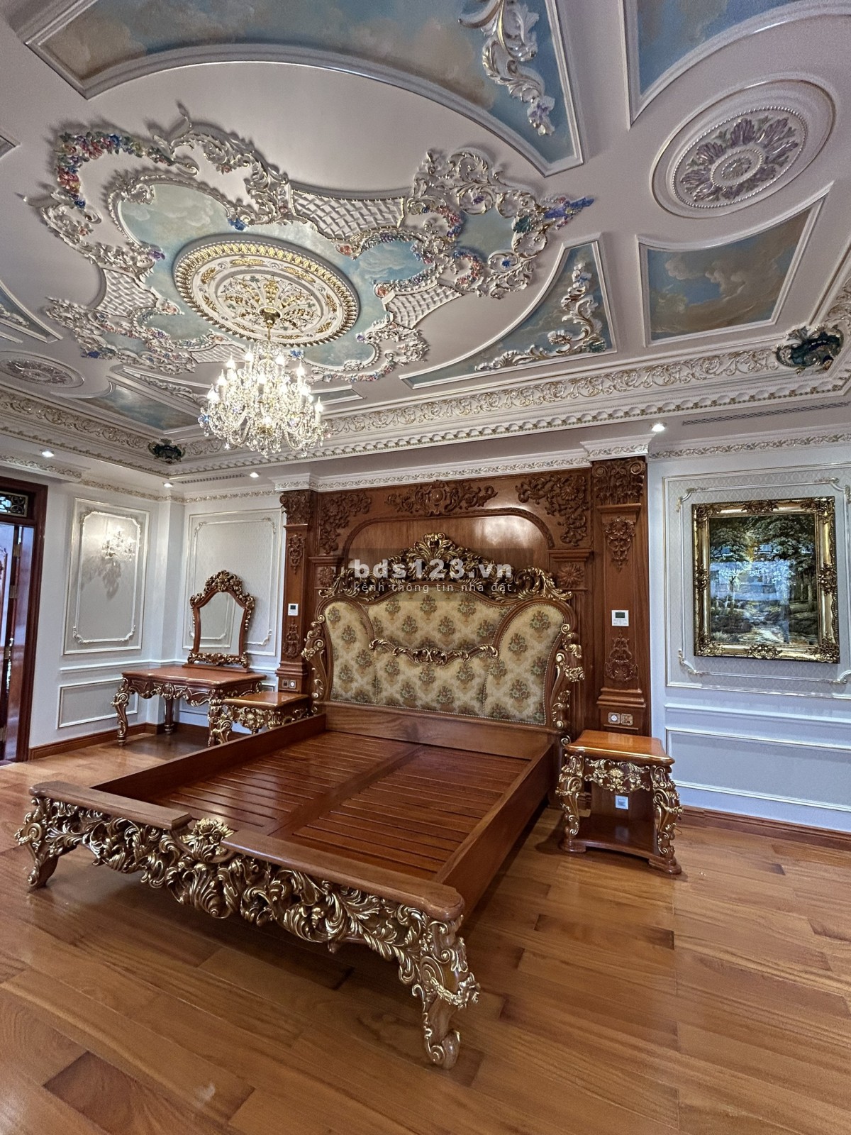 Leasing a brand New Castle for the Royalty