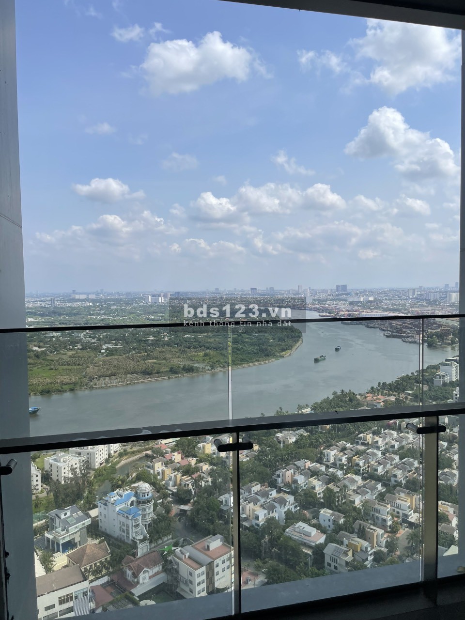 Nhà mới 100% đẹp, giá tốt chỉ 28 triệu cho 3PN, NTCB ở Lumiere Riverside