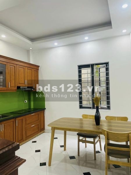 Sổ đổ trao tay ôtô vào ngõ, nhà 40m2 gần Đô Ngĩa, tiện ích đầy đủ, giá nhỉnh 2 tỷ