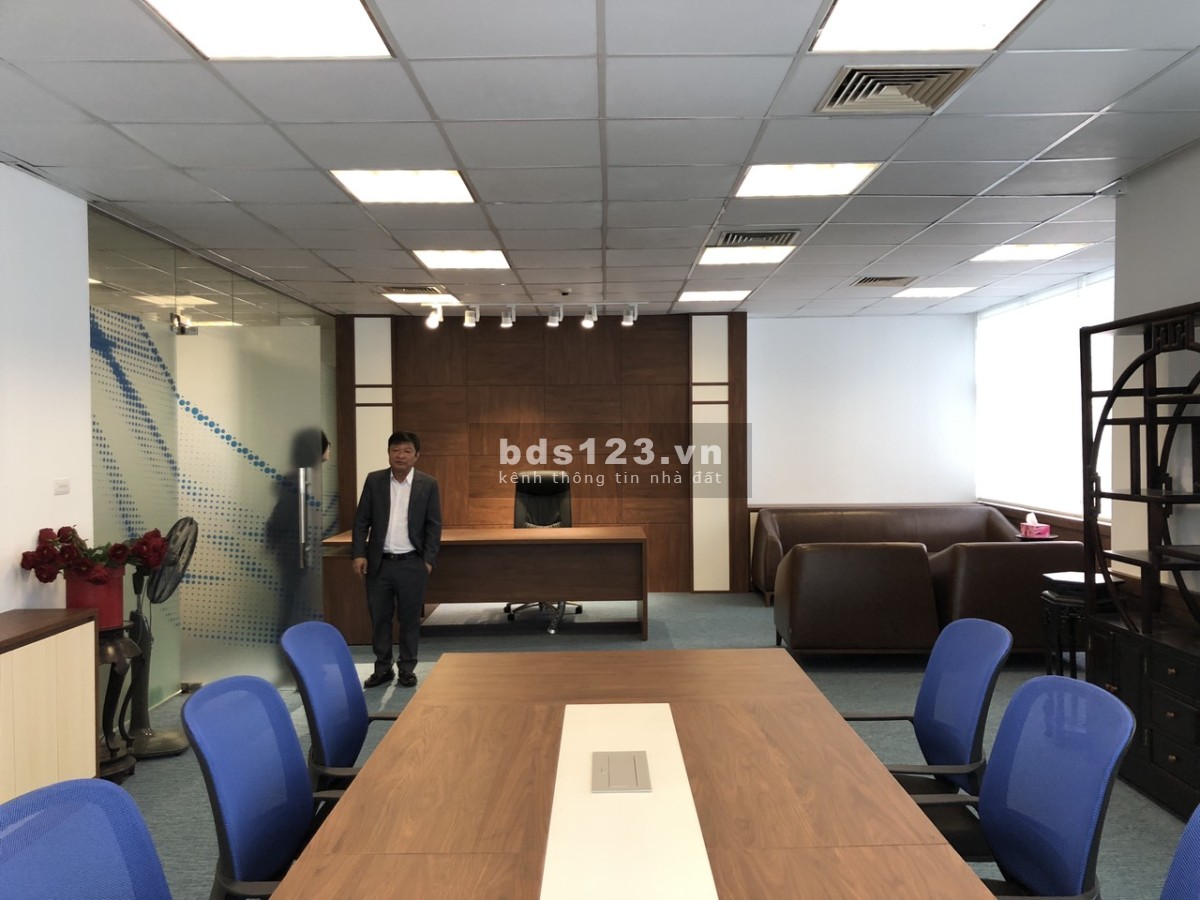 Cho thuê văn phòng 210m2 tại tầng 7 và 105m2 tại tầng 8, toà nhà Báo Tiền Phong số 15 Hồ Xuân Hương.