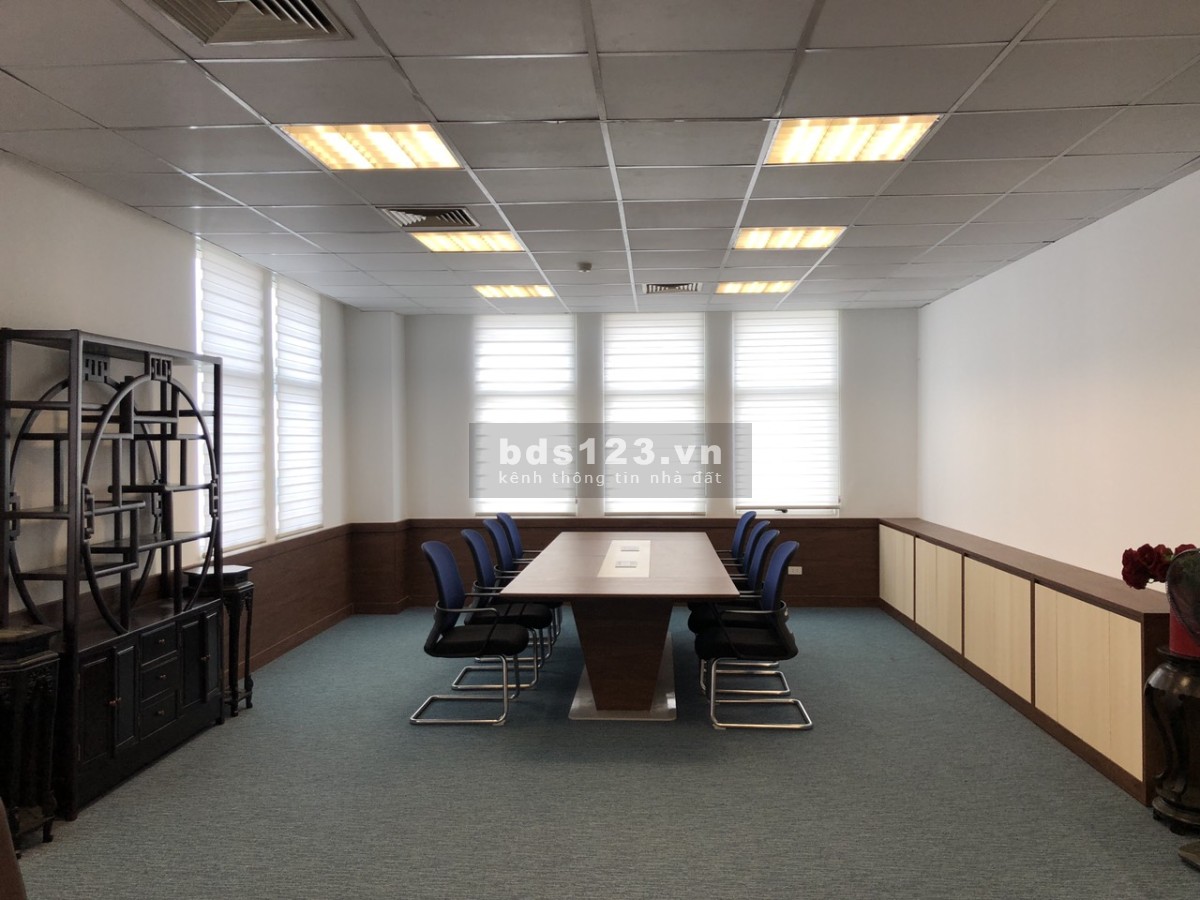 Cho thuê văn phòng 210m2 tại tầng 7 và 105m2 tại tầng 8, toà nhà Báo Tiền Phong số 15 Hồ Xuân Hương.