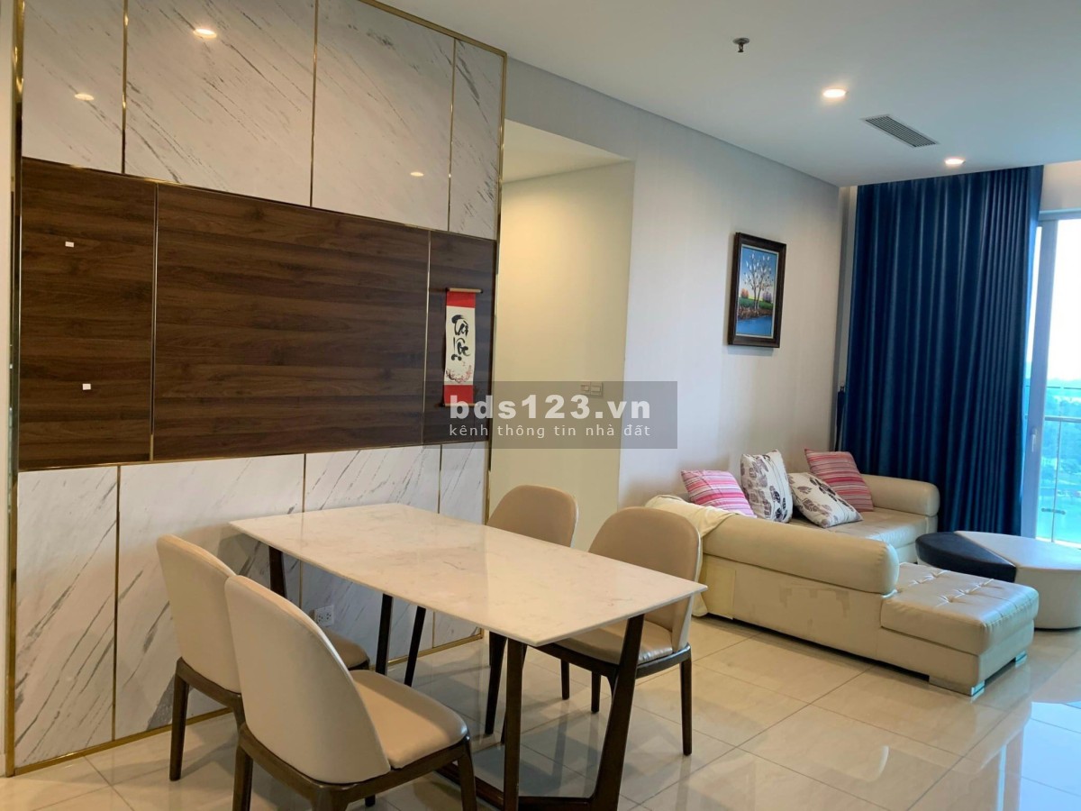 Căn hộ cao cấp Sky Center 90m2 2PN 14tr/tháng. Ngay sân bay Tân Sơn Nhất