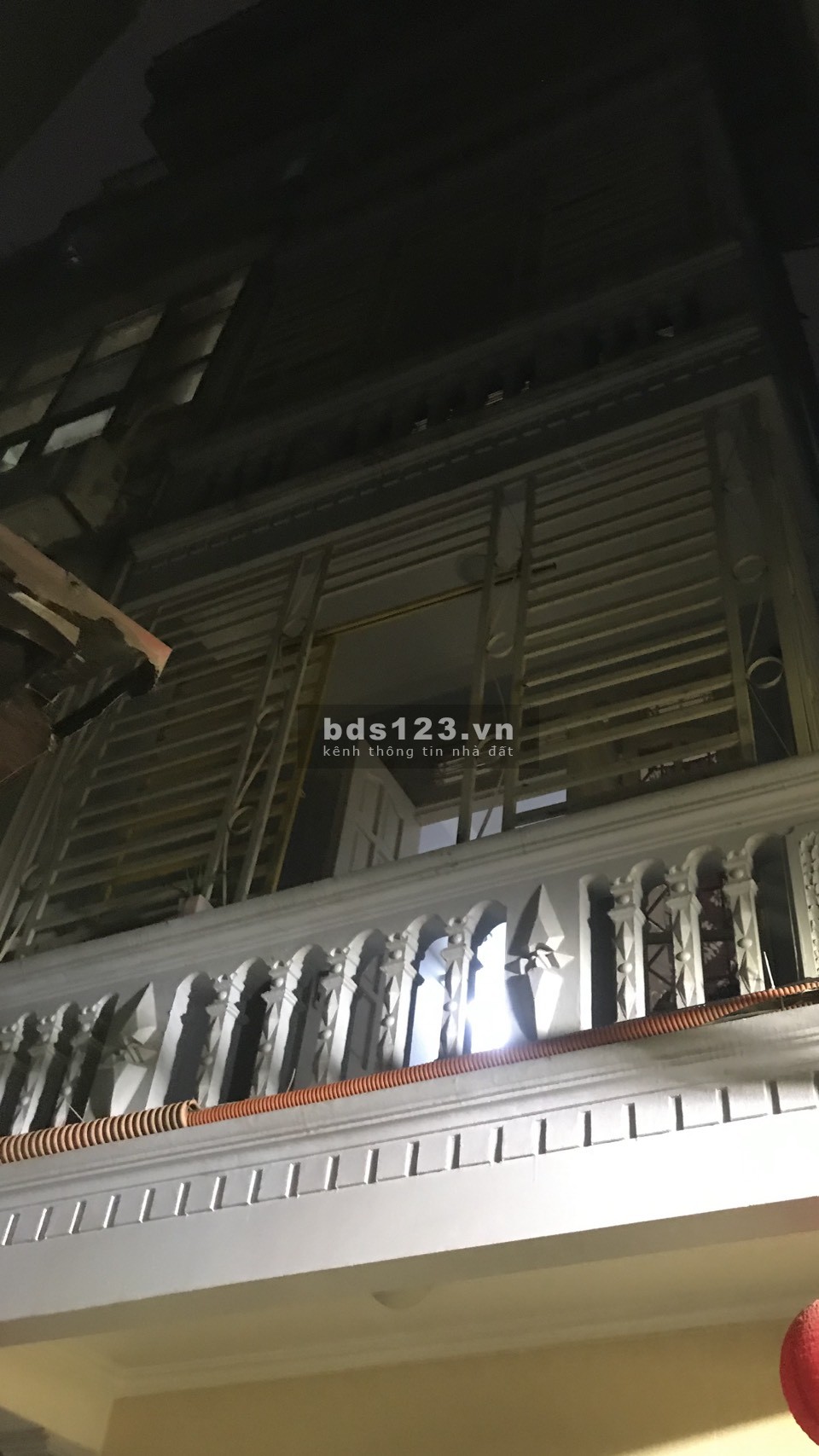 Bán nhà Xuân Diệu, sổ đỏ chính chủ, diện tích 35m2x5 tầng, mặt tiền 3.2M, giá 5.5 tỷ