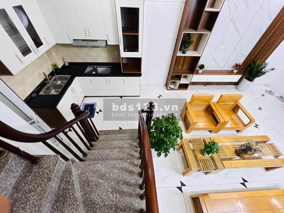 Nhà phố Vĩnh Hưng- 45M² - 5 Tầng, mỗi tầng 1 phòng ngủ, 1 WC khép kín, giá chỉ từ 4 tỷ