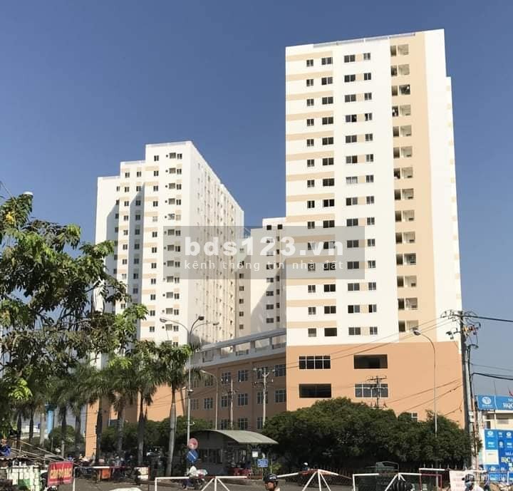 HQC Hóc Môn ngay chợ đầu mối, căn 50 m2 có 2 PN giá bán 1 tỷ 050 triệu. L/H 0909 456 158