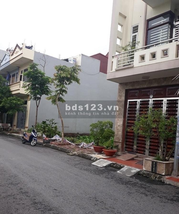 Chính chủ cần bán gấp đất nền lô 100m2/1ty250 cực đẹp SHR KDC Bình Hưng ngay bến xe quận 8